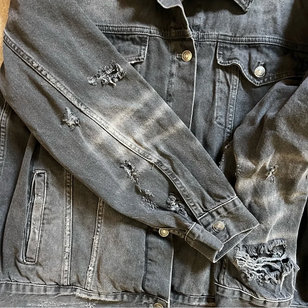 Free People We The Free Black Denim Jacket - Picture 4 of 7